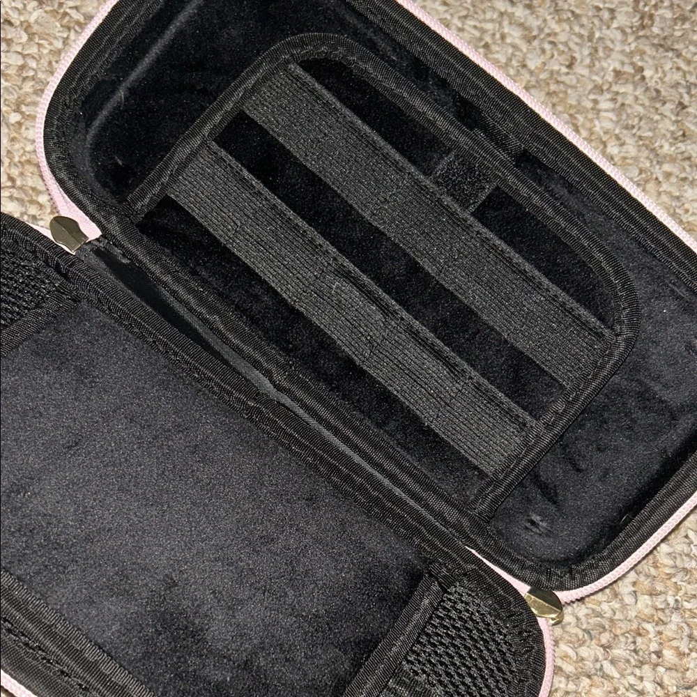 Hello Kitty SWITCH case - Picture 3 of 5